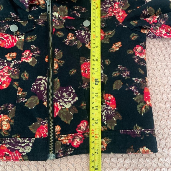 Jean jacket 100% cotton Floral Print Black Small - Picture 9 of 10
